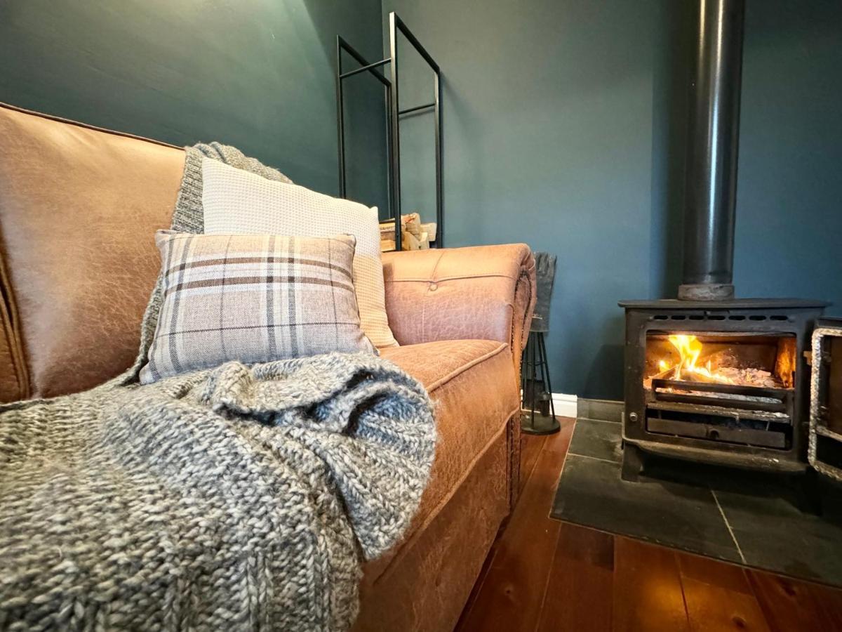 Chestnut Cottage Dalmellington Eksteriør billede